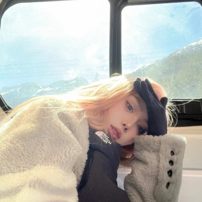 2023年最火的女孩头像(精选22张)