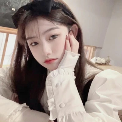 2023年最火的女孩头像(精选22张)