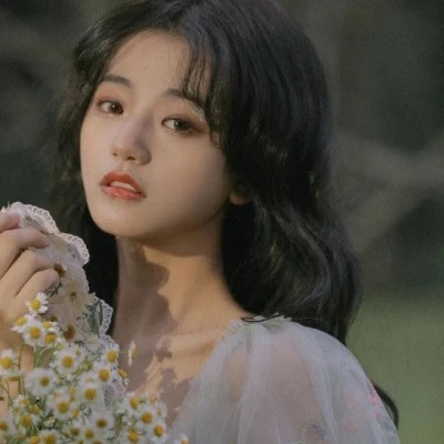 2023最流行的女生头像(精选24张)