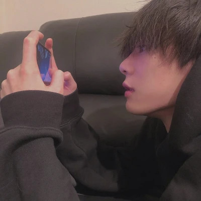 初中男生2023最火微信头像(精选32张)