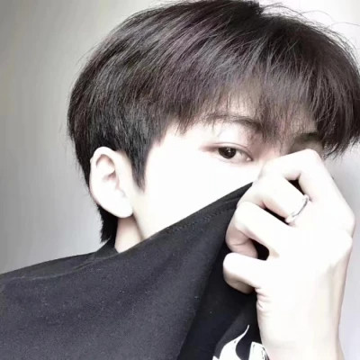 初中男生2023最火微信头像(精选32张)