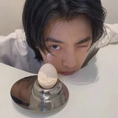 2023最火的男人头像(24张)