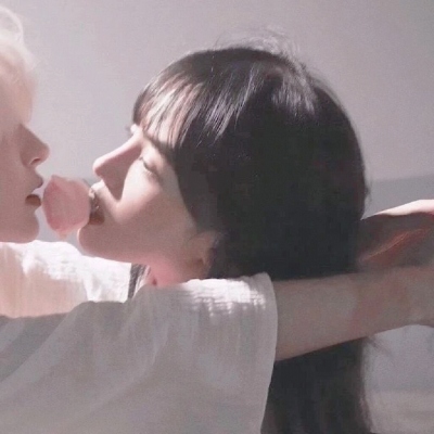 专属2023情侣最火头像(38张)