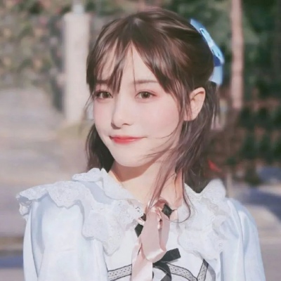 2023最火女生侧头像(精选24张)