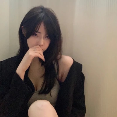 2023最火女生侧头像(精选24张)