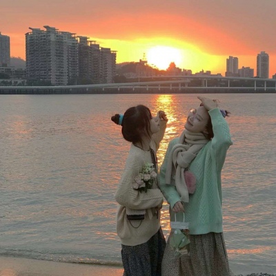 2023最流行的闺蜜头像(20张)