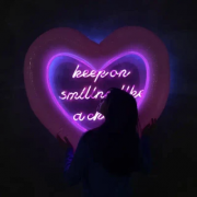 2023年最火的背影情侣头像(24张)