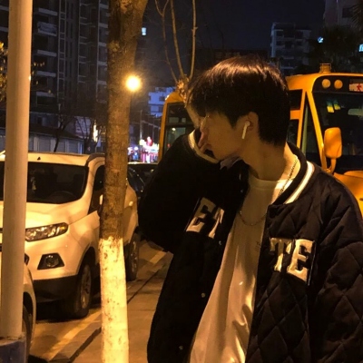 2023最火男士微信头像(精选16张)