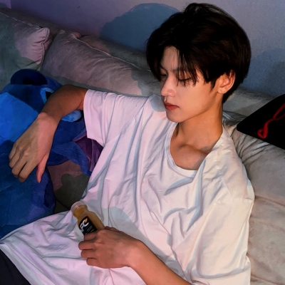 2023最火男士微信头像(精选16张)