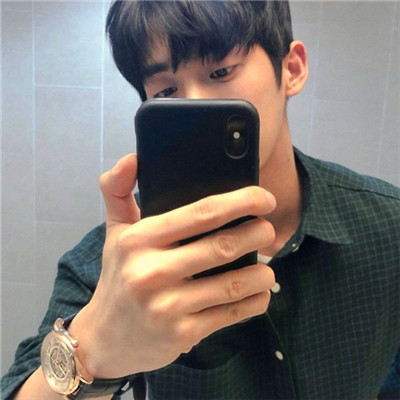 2023年最火帅气男头像(精选20张)