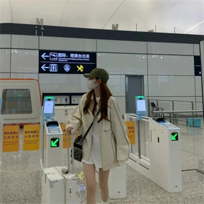 2023年最火真人头像(24张)