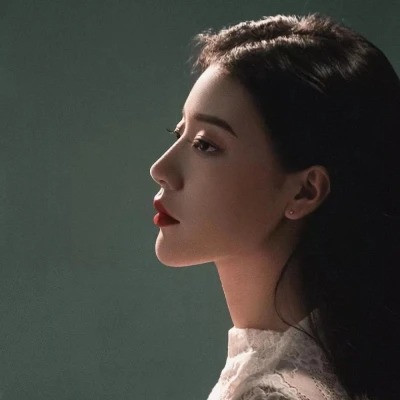 2023最火微信女生头像(24张)