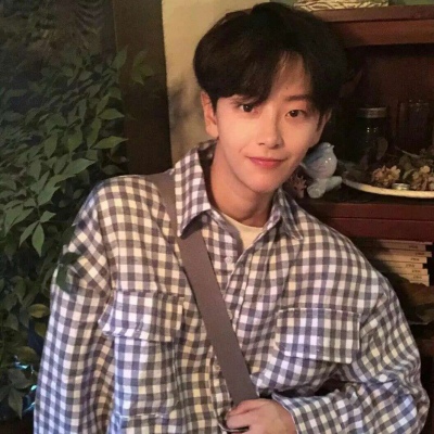 2023最火好看男人头像(精选32张)