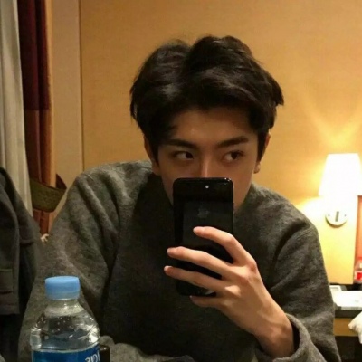 2023最火好看男人头像(精选32张)