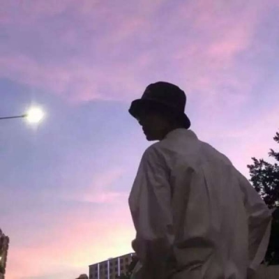 2023年最伤感的头像(精选24张)