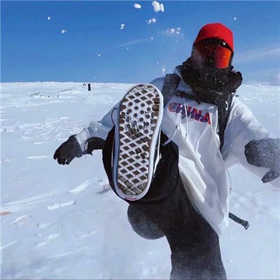 2023年微信男生最火头像(精选24张)