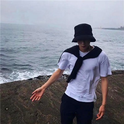 2023年微信男生最火头像(精选24张)