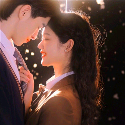 2023年最流行情侣头像(精选18张)