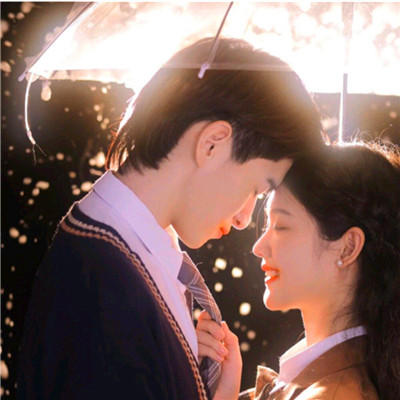 2023年最流行情侣头像(精选18张)