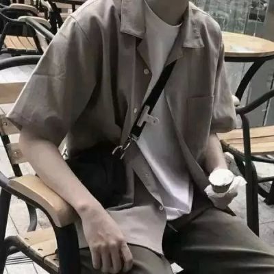 头像干净简约治愈系男生(24张)