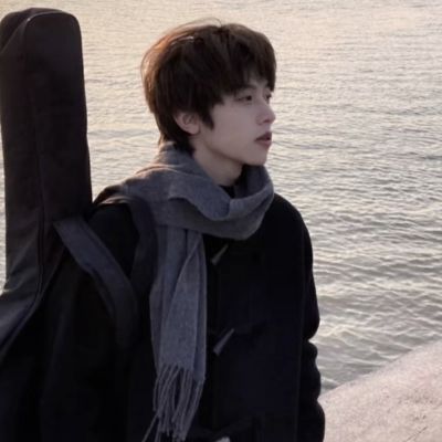 特别稀少超好看的头像男(26张)