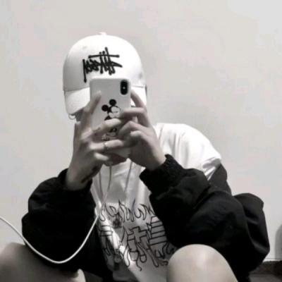 很罕见又很好看头像男生真人(26张)