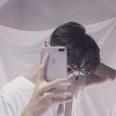 很罕见又很好看头像男生真人(26张)