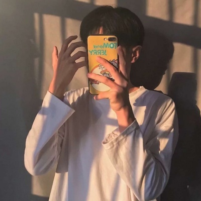 独一无二与众不同头像男伤感(24张)