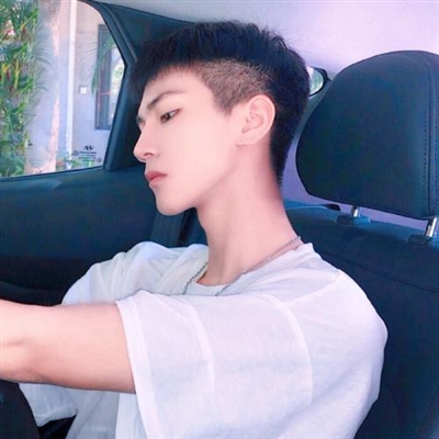 独一无二与众不同头像男阳光(精选24张)