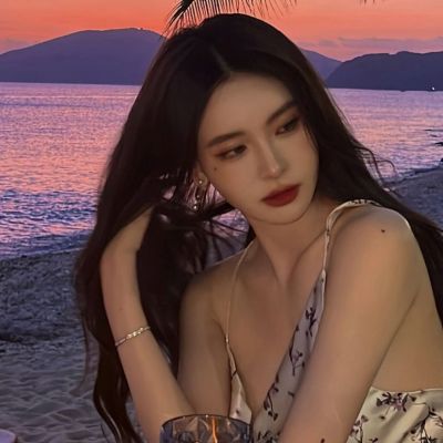 全网最好看的女生头像人物(精选24张)