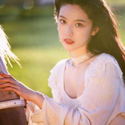 高雅有气质的微信头像(精选24张)