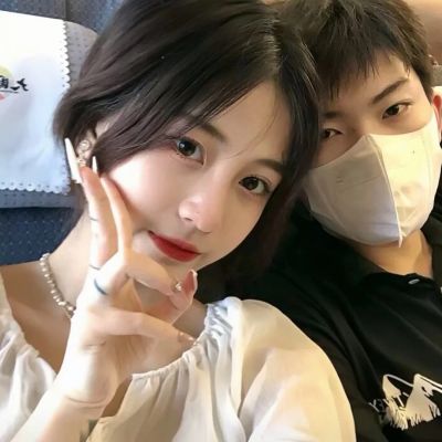 最火学生情侣头像(24张)