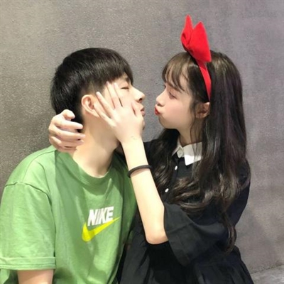 初中生情侣头像一对两张(精选24张)