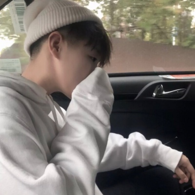 2023最好看的头像新款男生(28张)