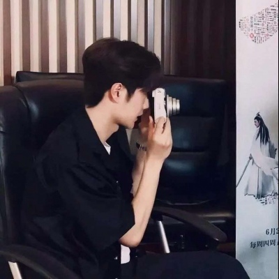 2023最好看的头像新款男生(28张)