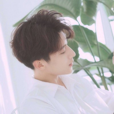 简单干净小清新头像男生(24张)