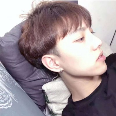 简单干净小清新头像男生(24张)