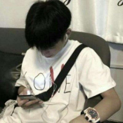 简单干净小清新头像男生(24张)