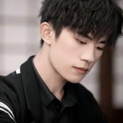 吸引妇女添加的男头像(精选24张)