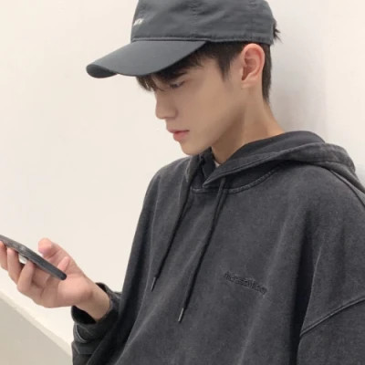 2023年最火的帅哥微信头像(精选24张)