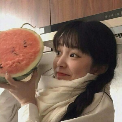 2023年女生最潮流头像(24张)