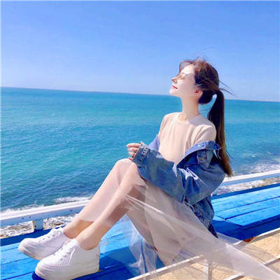 2023最火女性微信头像(24张)