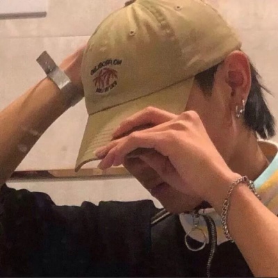 2023最火黑色男生头像(24张)