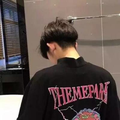 2023最火帅气真人版头像(精选30张)