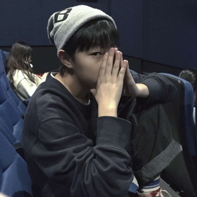 2023最火帅气真人版头像(精选30张)