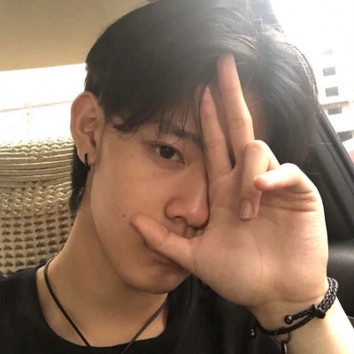 2023最火帅气真人版头像(精选30张)