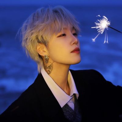 2023最火帅气真人版头像(精选30张)