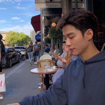 2023年最火的男人头像(24张)