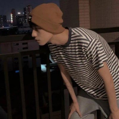 2023最火好看男头像(22张)