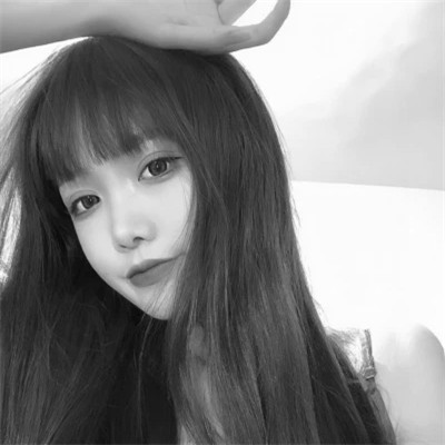 2023最火黑白头像(24张)